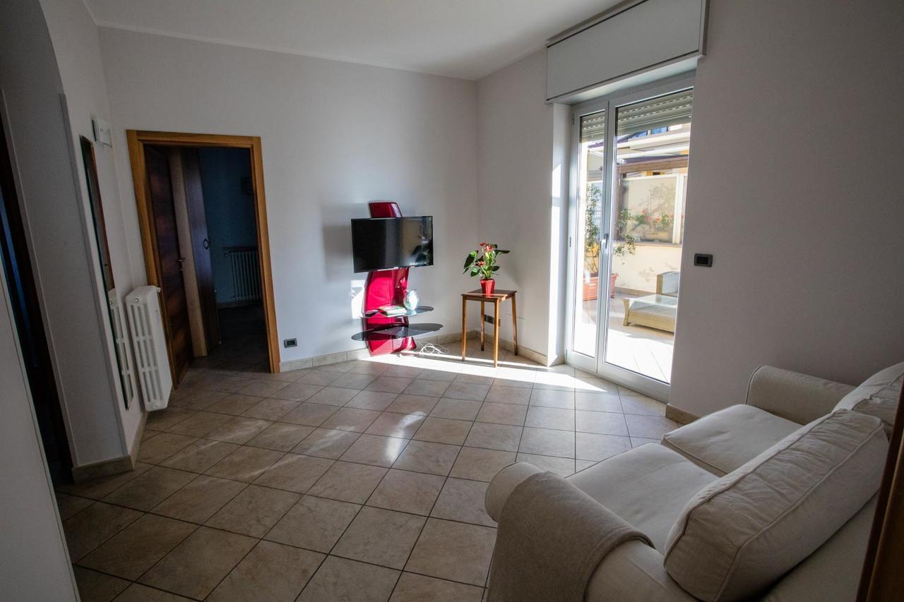 דירות Terrazza Di פינרולו מראה חיצוני תמונה